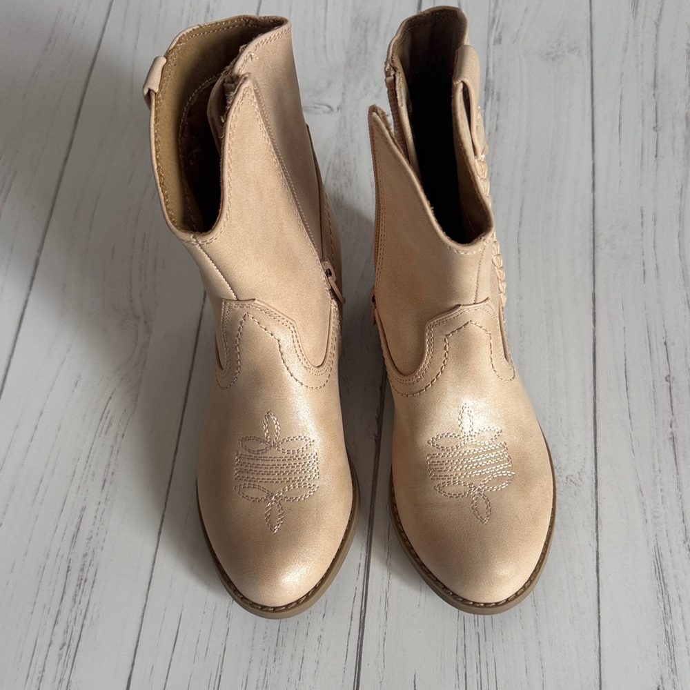 Girls Beige Western Ankle Boots